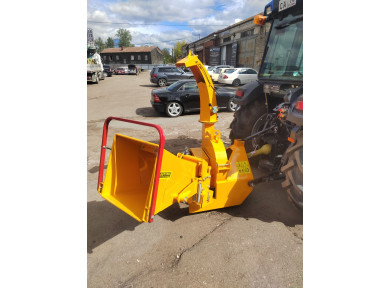 Измельчитель веток с гидрозахватом BX62RF