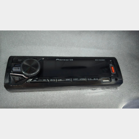 Трактор DongFeng DF404G2 с кабиной Люкс