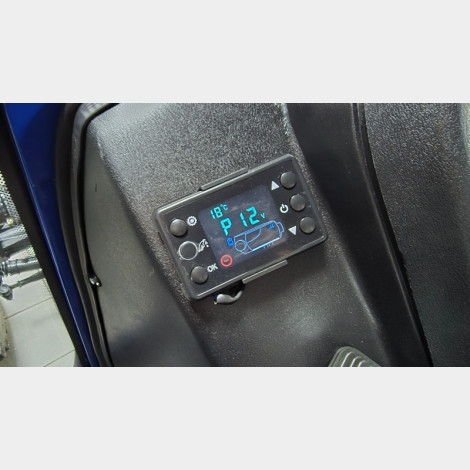 Трактор DongFeng DF404G2 с кабиной Люкс