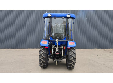 Трактор DongFeng DF404G2 с кабиной Люкс