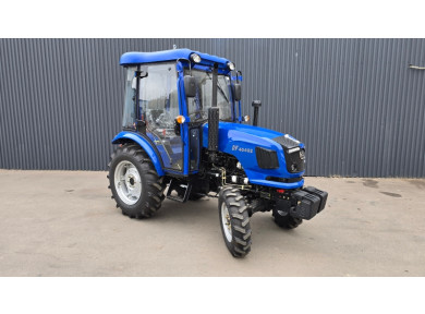Трактор DongFeng DF404G2 с кабиной Люкс